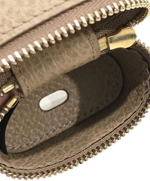 Maison Margiela（メゾンマルジェラ）Maison Margiela (メゾンマルジェラ) ロゴレザーair podsケース ベージュの古着・服飾アイテム