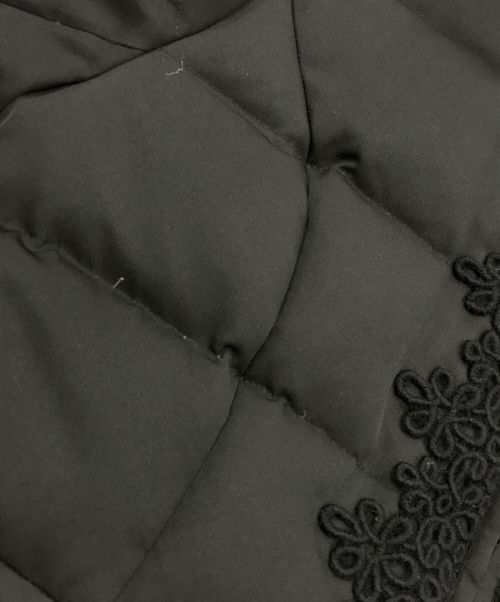 Aveniretoile（アベニールエトワール）Aveniretoile (アベニールエトワール) 刺繍レース ダウンコート ブラック サイズ:36の古着・服飾アイテム