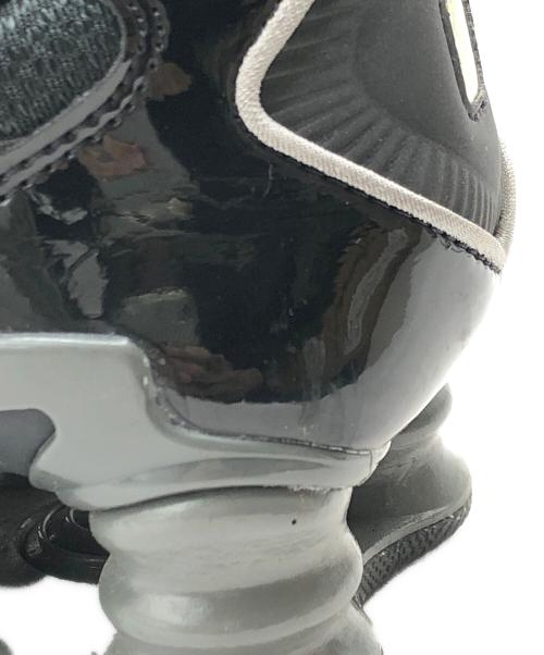 NIKE（ナイキ）NIKE (ナイキ) Women’s Shox TL Black and Metallic Silver グレー×イエロー サイズ:27.5の古着・服飾アイテム