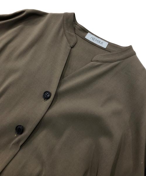 NEMIKA（ネミカ）NEMIKA (ネミカ) スキッパー シャツ ワンピース ブラウン サイズ:7の古着・服飾アイテム
