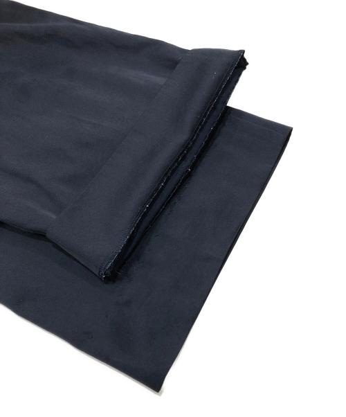 YORI（ヨリ）yori (ヨリ) サテンセンタープレスワイドパンツ ネイビー サイズ:36の古着・服飾アイテム