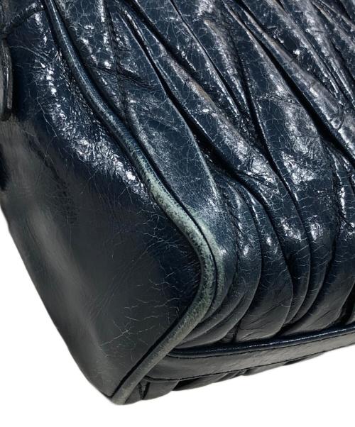 MIU MIU（ミュウミュウ）MIU MIU (ミュウミュウ) MATELASSE'LUX/マテラッセショルダーバッグ ネイビーの古着・服飾アイテム