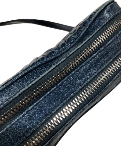 MIU MIU（ミュウミュウ）MIU MIU (ミュウミュウ) MATELASSE'LUX/マテラッセショルダーバッグ ネイビーの古着・服飾アイテム