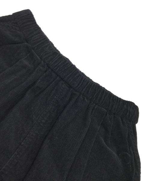 休日と詩（キュウジツトウタ）休日と詩 (キュウジツトウタ) ジェームススカート／フレアスカート ブラック サイズ:表記なしの古着・服飾アイテム