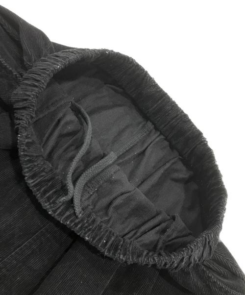 休日と詩（キュウジツトウタ）休日と詩 (キュウジツトウタ) ジェームススカート／フレアスカート ブラック サイズ:表記なしの古着・服飾アイテム