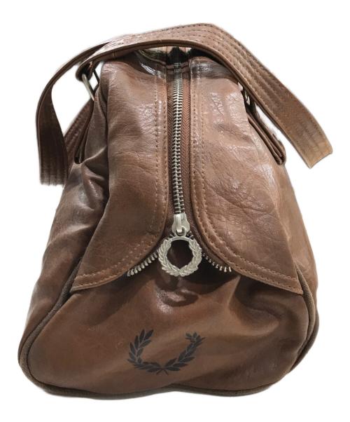 FRED PERRY（フレッドペリー）FRED PERRY (フレッドペリー) ボストンバッグ ブラウンの古着・服飾アイテム