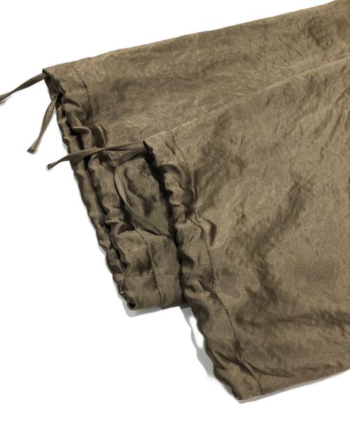 Whim Gazette（ウィムガゼット）Whim Gazette (ウィムガゼット) サテンドロストパンツ オリーブ サイズ:36の古着・服飾アイテム