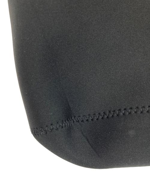 YAHKI（ヤーキ）YAHKI (ヤーキ) ネオプレントートバッグ ブラックの古着・服飾アイテム