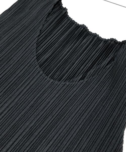 PLEATS PLEASE（プリーツプリーズ）PLEATS PLEASE (プリーツプリーズ) ノースリーブ スリット ロングワンピース ブラック サイズ:3の古着・服飾アイテム