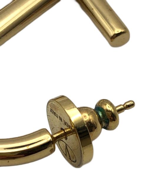 VALENTINO（ヴァレンティノ）VALENTINO (ヴァレンティノ) ロゴピアス ゴールドの古着・服飾アイテム