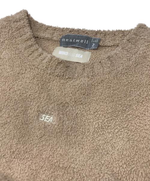 nestwell（ネストウェル）nestwell (ネストウェル) WIND AND SEA (ウィンダンシー) SEA エンブロイダリークルーネックロングスリーブ ベージュ サイズ:2の古着・服飾アイテム