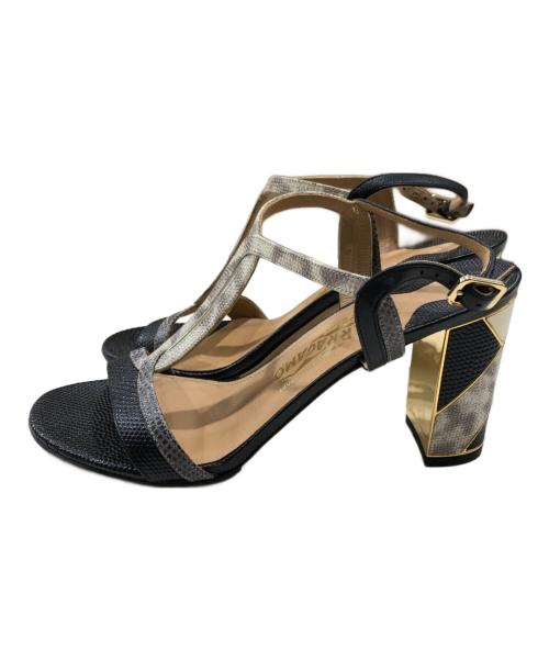 Salvatore Ferragamo（サルヴァトーレ フェラガモ）Salvatore Ferragamo (サルヴァトーレ フェラガモ) サンダル ブラック サイズ:61/2の古着・服飾アイテム