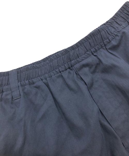 WHITE MOUNTAINEERING（ホワイトマウンテ二アニング）WHITE MOUNTAINEERING (ホワイトマウンテ二アニング) Repose Wear -TAPERED PANTS ネイビー サイズ:SIZE1の古着・服飾アイテム