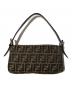 FENDI (フェンディ) ズッカ柄マンマバケットハンドバッグ ブラウン：108000円