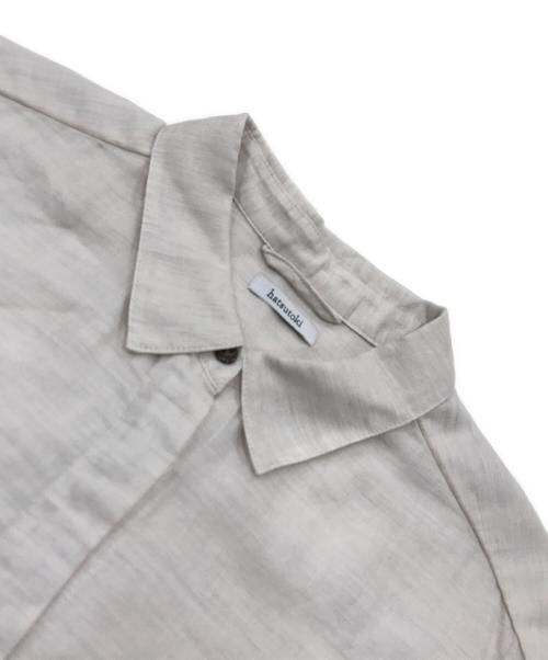 hatsutoki（ハツトキ）hatsutoki (ハツトキ) コットン長袖シャツ ベージュの古着・服飾アイテム