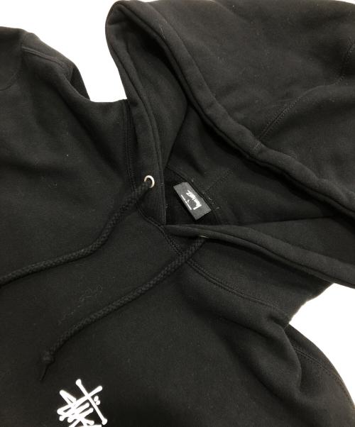 stussy（ステューシー）stussy (ステューシー) ロゴプリントパーカー ブラック サイズ:Lの古着・服飾アイテム