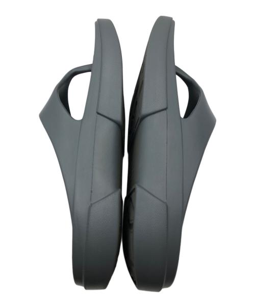 PA RENTHES ES（パーレンセシーズ）PA RENTHES ES (パーレンセシーズ) タビリカバリーサンダル グレー サイズ:28の古着・服飾アイテム