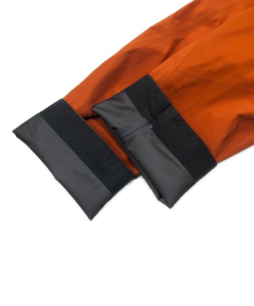 ARC'TERYX（アークテリクス）ARC'TERYX (アークテリクス) Beta LT Jacket Men's オレンジ サイズ:Ｍの古着・服飾アイテム