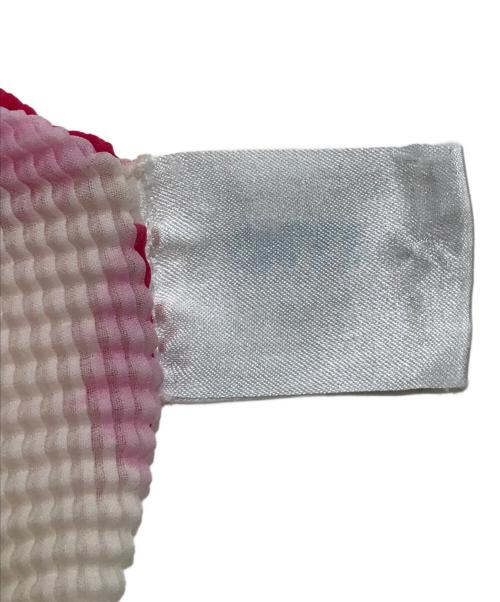 me ISSEY MIYAKE（ミーイッセイ ミヤケ）me ISSEY MIYAKE (ミーイッセイ ミヤケ) プリーツカットソー ベージュ サイズ:不明の古着・服飾アイテム