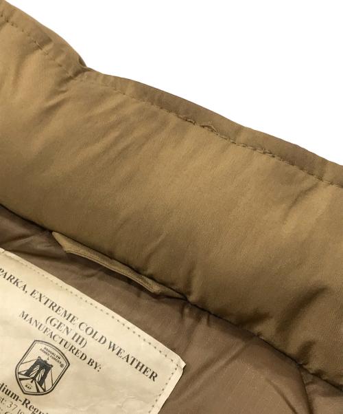 US ARMY（ユーエスアーミー）US ARMY (ユーエスアーミー) ECWCS GEN3 LEVEL7 PRIMALOFT JACKET ブラウン サイズ:Mの古着・服飾アイテム