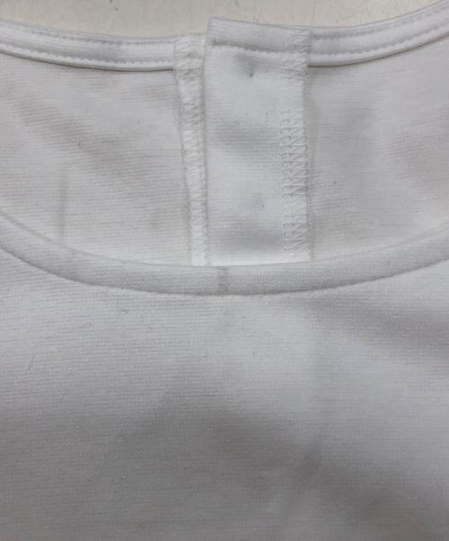 TO BE CHIC（トゥービーシック）TO BE CHIC (トゥービーシック) フリルカットソー ホワイト サイズ:40の古着・服飾アイテム