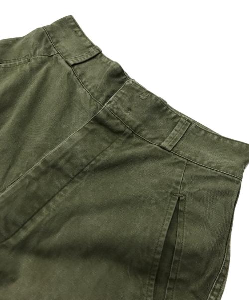 Equipements Militaires（イクイップメントミリタリー）Equipements Militaires (イクイップメントミリタリー) ミリタリーパンツ オリーブ サイズ:Ｌサイズ相当の古着・服飾アイテム