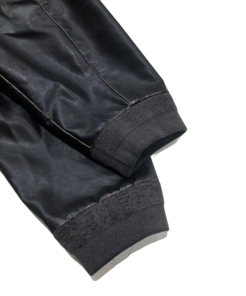 Lui's（ルイス）Lui's (ルイス) グランジシンセティックレザーA-2 TYPE ブラック サイズ:Sの古着・服飾アイテム