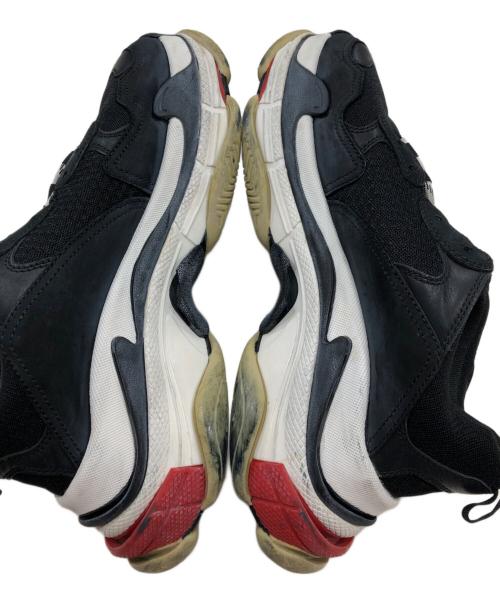 BALENCIAGA（バレンシアガ）BALENCIAGA (バレンシアガ) ローカットスニーカー/Triple S ブラック サイズ:UK8/EUR42/USA9の古着・服飾アイテム