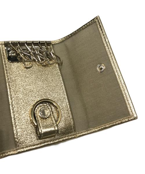 JIMMY CHOO（ジミーチュウ）JIMMY CHOO (ジミーチュウ) NEPTUNE-キーケース ゴールドの古着・服飾アイテム