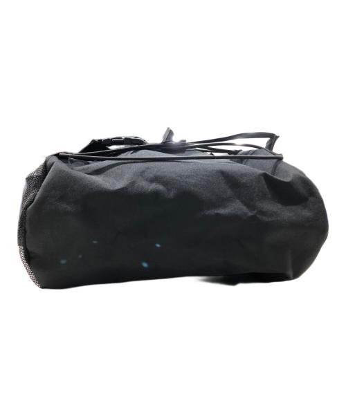 CarHartt（カーハート）CarHartt (カーハート) KICKFLIP Backpack　（キックフリップ　バッグパック） ブラックの古着・服飾アイテム