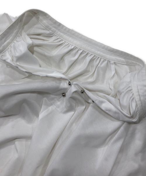 BEAUTY&YOUTH（ビューティーアンドユース）BEAUTY&YOUTH (ビューティーアンドユース) ボタンスキッパー ハイゲージカットソー プルオーバー -ウォッシャブル- ホワイト サイズ:Fの古着・服飾アイテム