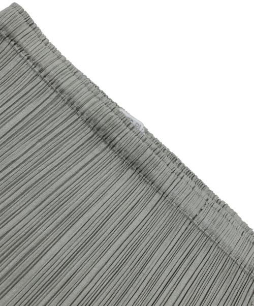 PLEATS PLEASE（プリーツプリーズ）PLEATS PLEASE (プリーツプリーズ) プリーツスカート ベージュ サイズ:3の古着・服飾アイテム