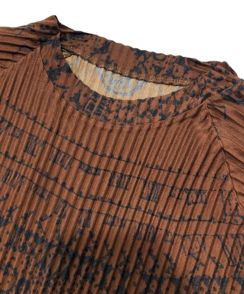ISSEY MIYAKE（イッセイミヤケ）ISSEY MIYAKE (イッセイミヤケ) 総柄プリーツカットソー ブルー×ブラウン サイズ:Lの古着・服飾アイテム