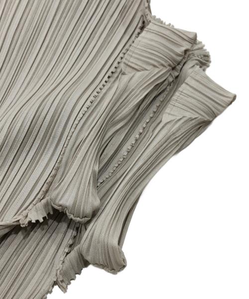 PLEATS PLEASE（プリーツプリーズ）PLEATS PLEASE (プリーツプリーズ) プリーツカットソー ベージュ サイズ:3の古着・服飾アイテム