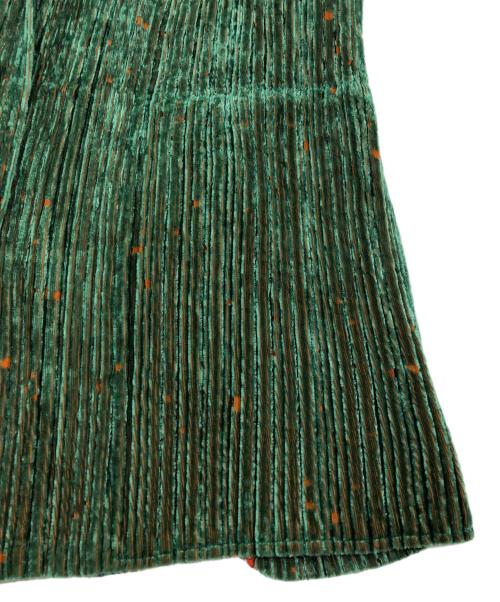 ISSEY MIYAKE FETE（イッセイミヤケフェット）ISSEY MIYAKE FETE (イッセイミヤケフェット) プリーツテーラードジャケット ベージュ×グリーン サイズ:03の古着・服飾アイテム