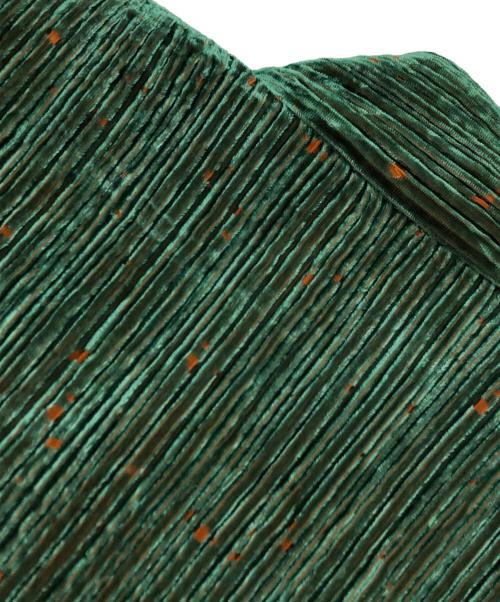 ISSEY MIYAKE FETE（イッセイミヤケフェット）ISSEY MIYAKE FETE (イッセイミヤケフェット) プリーツテーラードジャケット ベージュ×グリーン サイズ:03の古着・服飾アイテム