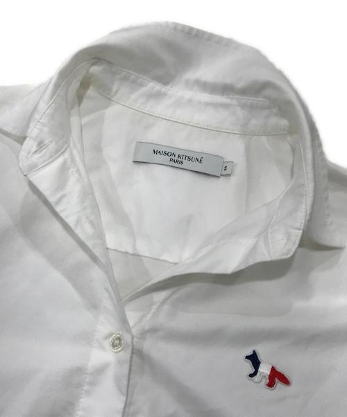maison kitsune（メゾンキツネ）maison kitsune (メゾンキツネ) TRICOLOR FOX PATCH CLASSIC SHIRT　（トリコロール　フォックス　パッチ　クラシック　シャツ） ホワイト サイズ:34の古着・服飾アイテム