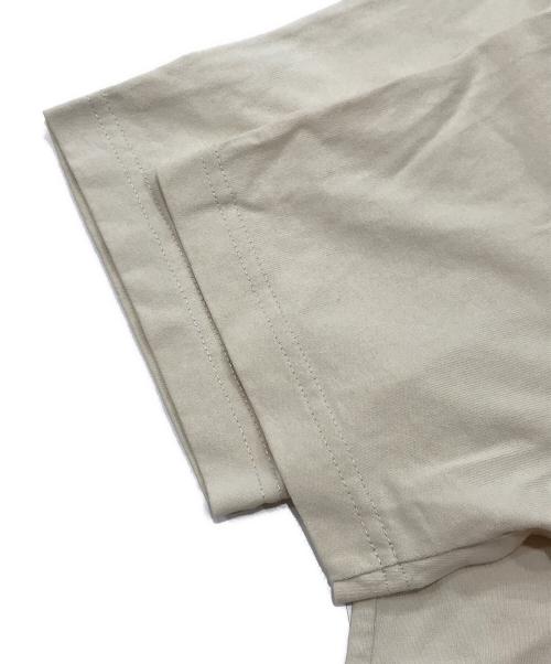 maison kitsune（メゾンキツネ）maison kitsune (メゾンキツネ) サーフィンフォックスプリントTシャツ ベージュ サイズ:Ｓの古着・服飾アイテム