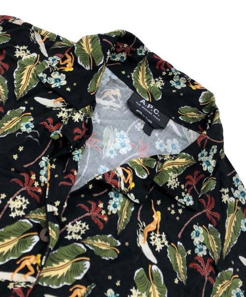A.P.C.（アーペーセー）A.P.C. (アーペーセー) フラワープリントシャツワンピース グリーン×ブラック サイズ:34の古着・服飾アイテム