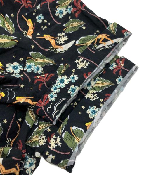 A.P.C.（アーペーセー）A.P.C. (アーペーセー) フラワープリントシャツワンピース グリーン×ブラック サイズ:34の古着・服飾アイテム