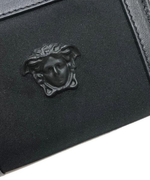 VERSACE（ヴェルサーチェ）VERSACE (ヴェルサーチェ) ネックポーチショルダーバッグ ブラックの古着・服飾アイテム