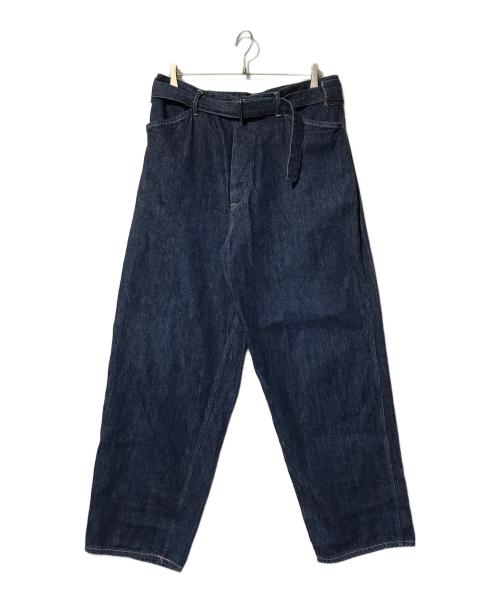 COMOLI（コモリ）COMOLI (コモリ) ベルテッドデニムパンツ インディゴ サイズ:4の古着・服飾アイテム