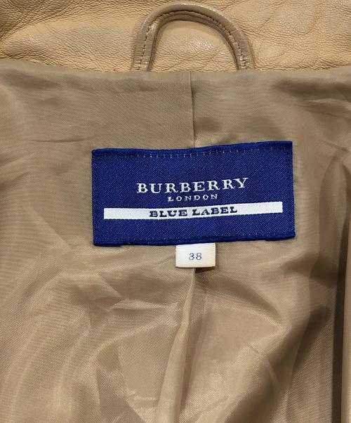 BURBERRY BLUE LABEL（バーバリーロンドンブルーレーベル）BURBERRY BLUE LABEL (バーバリーロンドンブルーレーベル) ラムレザージャケット ベージュ サイズ:38の古着・服飾アイテム