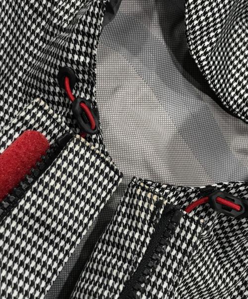 Columbia（コロンビア）Columbia (コロンビア) マウンテンパーカー ホワイト×ブラック サイズ:XLの古着・服飾アイテム