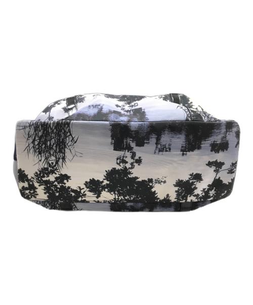 agnes b voyage（アニエスベーボヤージュ）agnes b voyage (アニエスベーボヤージュ) フォトグラフトートバッグ ブラック×ホワイトの古着・服飾アイテム