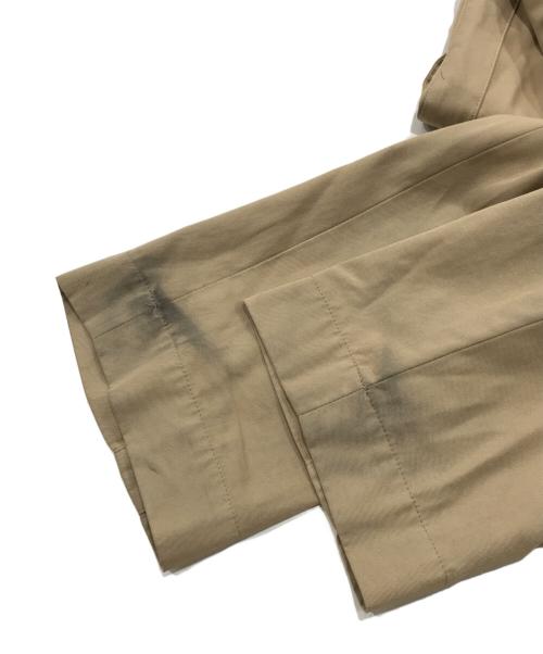 ISSEY MIYAKE MEN（イッセイミヤケメン）ISSEY MIYAKE MEN (イッセイミヤケメン) Tuck Trouser Pants ベージュ サイズ:1の古着・服飾アイテム