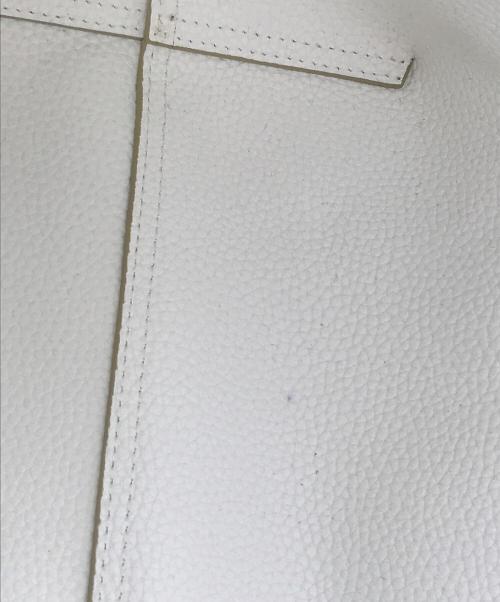 LACOSTE（ラコステ）LACOSTE (ラコステ) アンナシーズナル リバーシブルトートバッグ ホワイト×カーキの古着・服飾アイテム