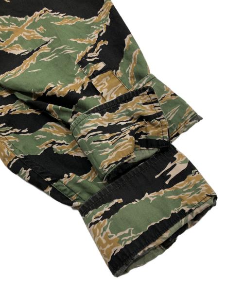 A BATHING APE（アベイシングエイプ）A BATHING APE (ア ベイシング エイプ) タイガーカモフラージュ柄シャツ オリーブ サイズ:Lの古着・服飾アイテム