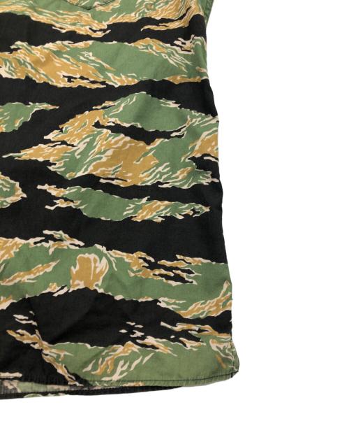 A BATHING APE（アベイシングエイプ）A BATHING APE (ア ベイシング エイプ) タイガーカモフラージュ柄シャツ オリーブ サイズ:Lの古着・服飾アイテム