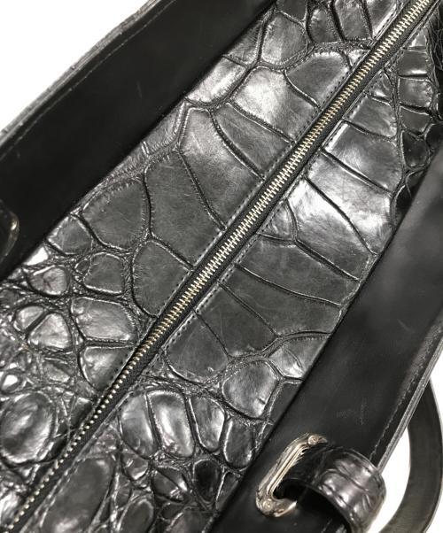 JRA（ジェーアールエー）JRA (ジェーアールエー) クロコ型押しハンドバッグ ブラックの古着・服飾アイテム